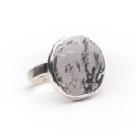 Anillo de plata de ley de 925.